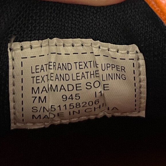 EUC Tory Burch Sawtooth Logo Sneaker Size 7 - Picture 2 of 6